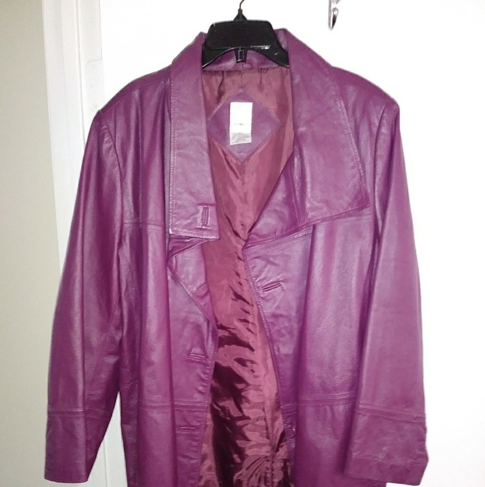 100% LEATHER! Coat